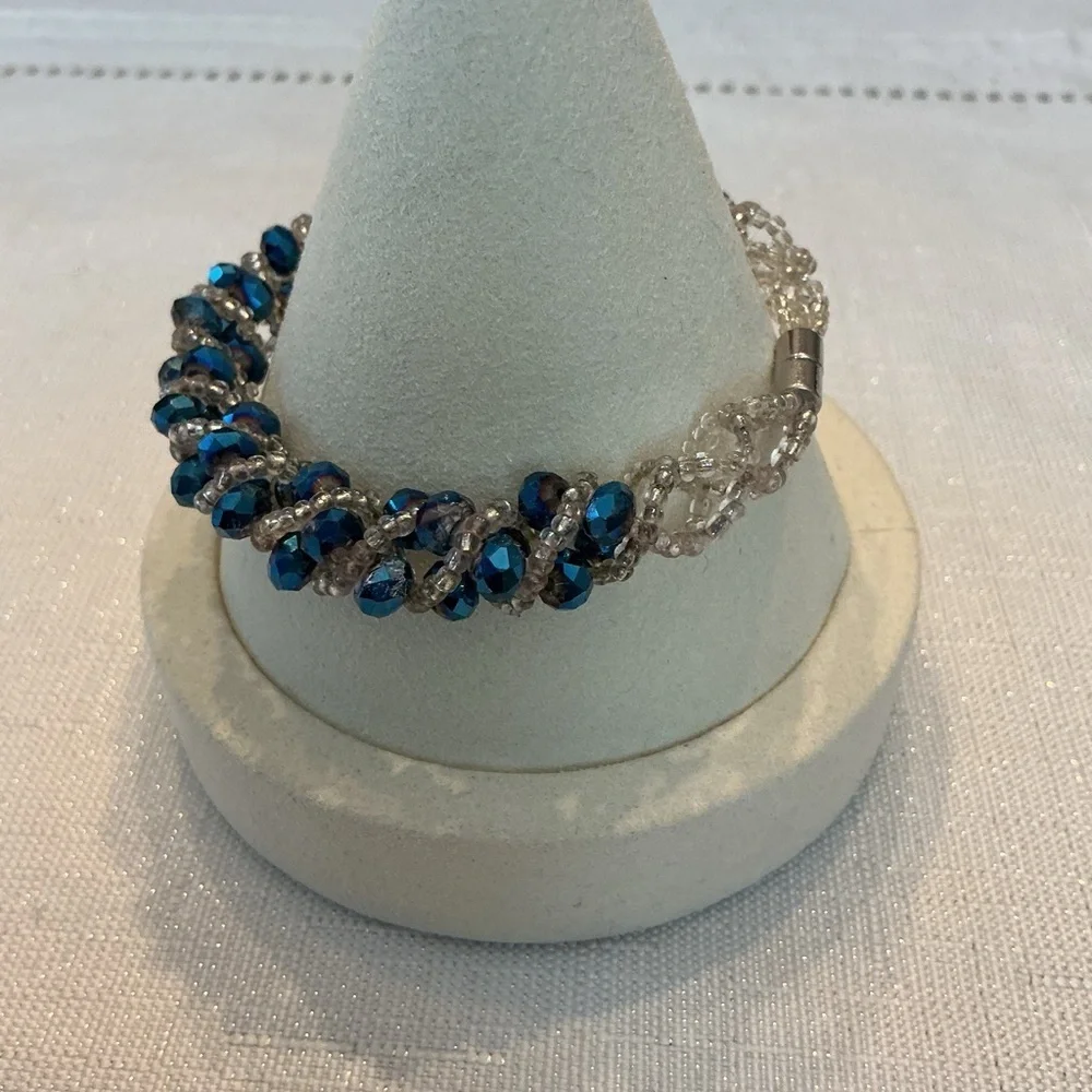Sapphire Blue Iridescent Faceted Bead Bracelet